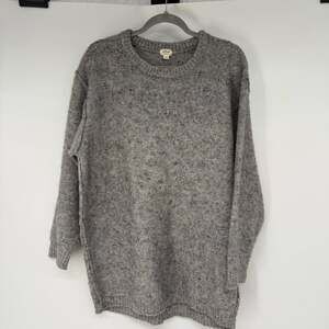 Wilfred Aritzia Exposed Seams Oversize Sweater Women's Sz XS Gray Wool Alpaca